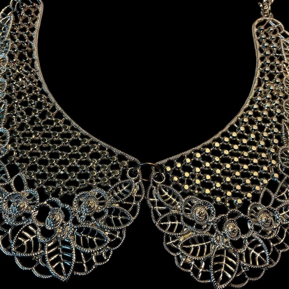 Ornate Angel Wings Silver Plated Necklace - New Condition - Picture 2 of 6